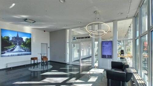 Alpha-Kantine im Vordergebäude - 