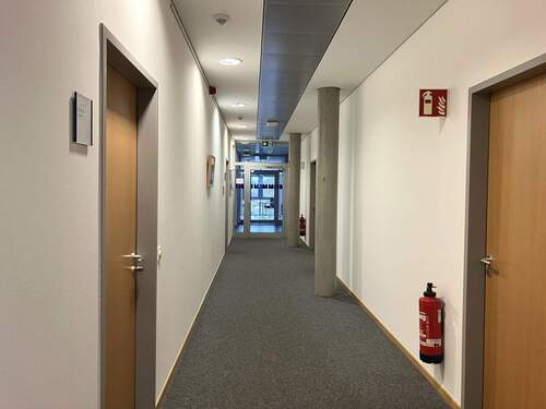Beispiel Flur im EG - Büro mit 551,00 m&sup2; in Kassel zur Miete
