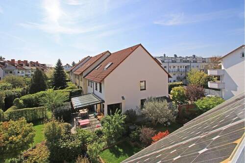 Blick aus dem Dachgeschoss - 5 Zimmer Reihenendhaus in Wiesloch