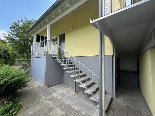 Außenansicht Eingang - 5 Zimmer Einfamilienhaus zum Kaufen in Ebershausen