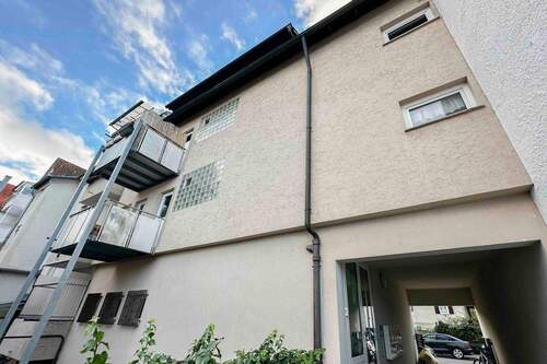 Rückseite - Eingangsbereich - 