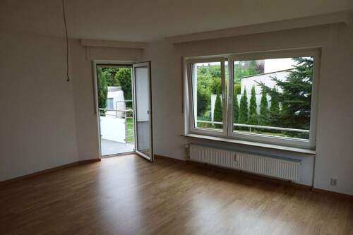 Wohnzimmer/ Balkon Türe - 