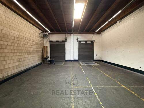 4.jpg - Halle in Hamburg zur Miete