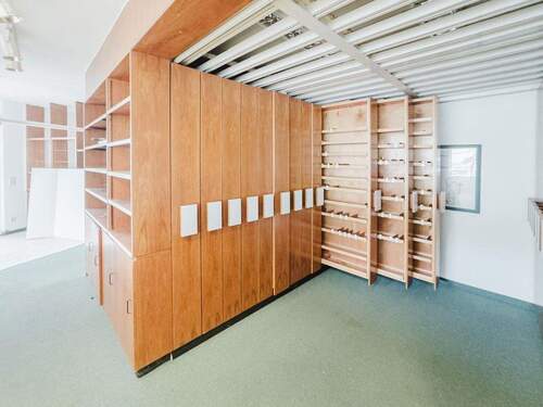 Verkaufsraum Apothekerschränke - 