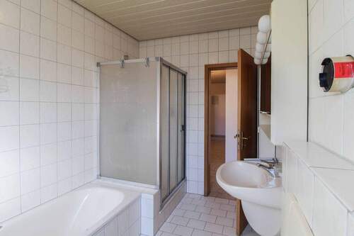 Badezimmer Erdgeschoss - 
