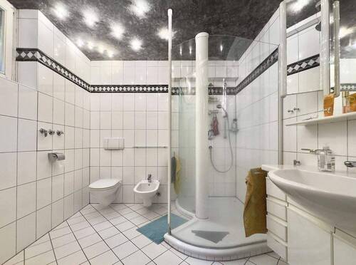 W 1.OG 88qm Bad.jpg - 