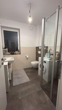 Modernes Badezimmer - 2 Zimmer Etagenwohnung in Oldenburg