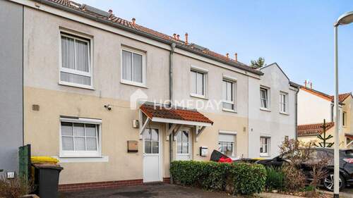 Außenansicht 2 - Familienglück in Frechen: 5 Zimmer, Garten, Terrasse und ruhige Wohnlage nahe Köln