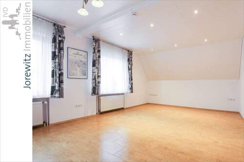 024 - Haus 2 - Wohnen - Ansicht 1 - 