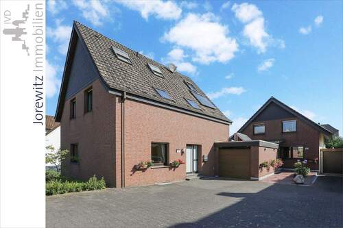 003 - Straßenansicht - 9 Zimmer Einfamilienhaus in Bielefeld