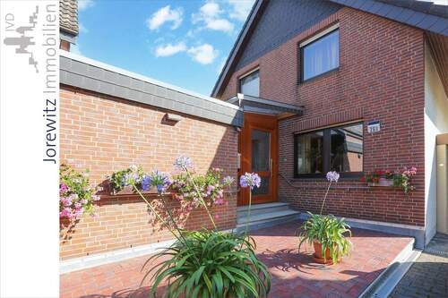 004 - Eingangsansicht Haus 1 - Einfamilienhaus mit 257,00 m&sup2; in Bielefeld zum Kaufen