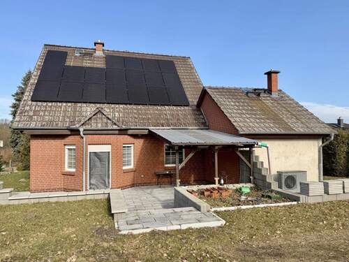 Gartenansicht - Modernisiertes Einfamilienhaus mit großzügigem Grundstück