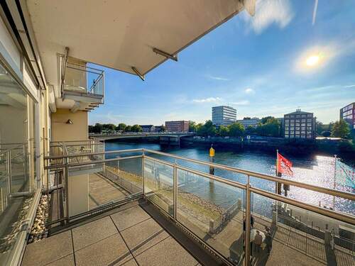Weserblick vom Balkon - 1 Zimmer Büro zur Miete in Bremen