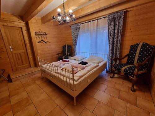 Schlafzimmer - 9 Zimmer Mehrfamilienhaus, Wohnhaus in Falkensee