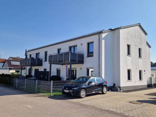 01.jpeg - Moderne 3 Zimmer - Wohnung in Mühlhausen mit großen, sonnigen Balkon!