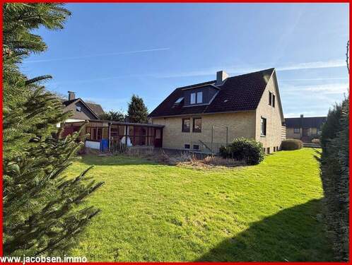 Nordwestansicht - 4 Zimmer Einfamilienhaus in Schaalby