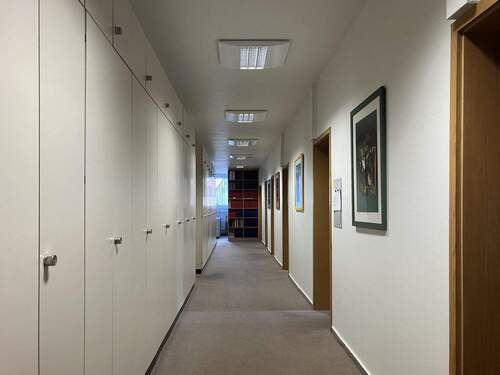 Flur, Blick vom Eingang - 