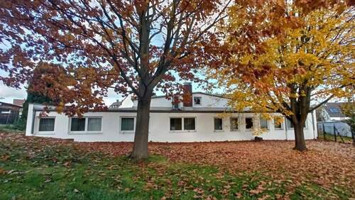 Gebäuderückseite - Halle zur Miete in Vellmar