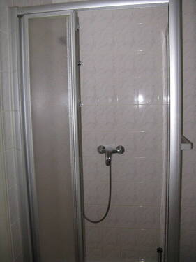 Bad - Etagenwohnung mit 77,50 m&sup2; in Waldems-Steinfischbach zur Miete