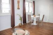 Wohnzimmer/ Essbereich - 