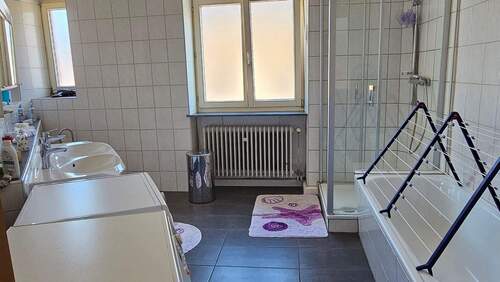 Teilansicht Bad 2 (2).jpg - 