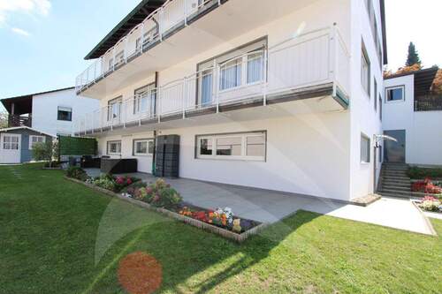 Außenansicht - 5 Zimmer Etagenwohnung zum Kaufen in Altdorf