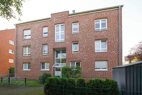 03 Eingangsseite - Etagenwohnung mit 80,50 m² in Leverkusen zum Kaufen