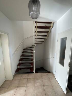 Treppe zum OG & KG - 