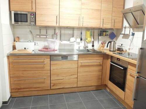 Hochwertige Küche aus Vollholz - 