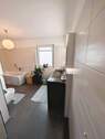 Badezimmer mit Dusche&Wanne - 