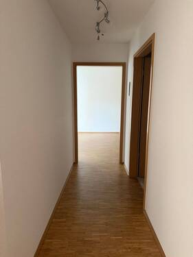 Diele zum Bad und Schlafzimmer.jpeg - 
