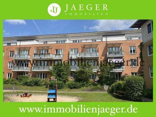 Hausseite - Norderstedt Kohfurth in 2. Reihe - Moderne großzügige Wohnung mit Terrasse - Gästebad - TG-Platz