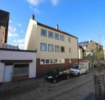 Gemeindehaus mit zwei Wohnungen und potenzieller Nutzfläche - Röthenbach an der Pegnitz