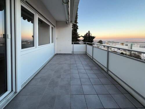 Balkon - 3 Zimmer Etagenwohnung zur Miete in Stuttgart