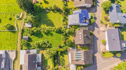 Vogelperspektive - Einfamilienhaus mit 147,00 m&sup2; in Zweibrücken zum Kaufen