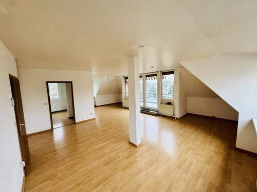 Zimmer 1 - 3 Zimmer Etagenwohnung zum Kaufen in Berlin