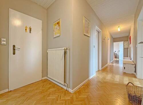 Flur - 5 Zimmer Einfamilienhaus in Kirchgellersen