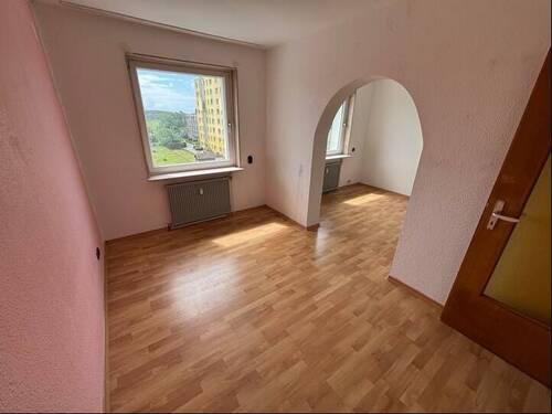 Kinderzimmer 1 mit Durchgang zu Kinderz. 2 - 