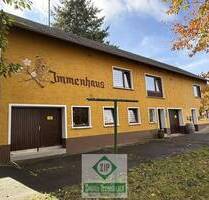 Wohnhaus mit Imkerei, Werkstatt und Hofladen mitten im Grünen der Vulkaneifel in Wallenborn