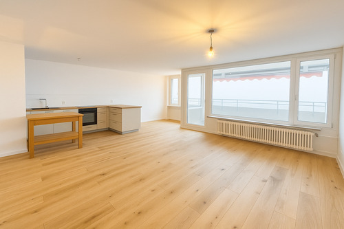 Wohn- und Esszimmer - 3 Zimmer Etagenwohnung zur Miete in Stuttgart