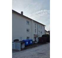 Charmante 3-Zimmer-Dachgeschosswohnung mit Balkon und Fernblick in ruhiger Lage von Kitzingen