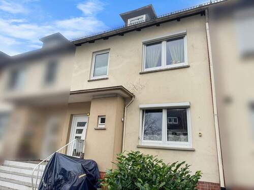 Vorderseite - 5 Zimmer Reihenmittelhaus zum Kaufen in Bremen