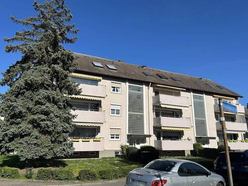 Vorderansicht - Familienleben in Breisach - 285.000,00&nbsp;EUR Kaufpreis, ca.&nbsp; 102,00&nbsp;m&sup2;&nbsp;Wohnfl&auml;che