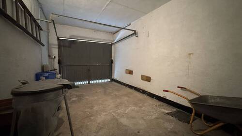 Garage - 