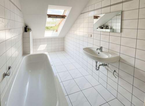 Tageslichtbad - 2 Zimmer Etagenwohnung in Leipzig