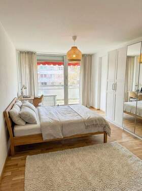 Schlafzimmer - 2 Zimmer Etagenwohnung zum Kaufen in München