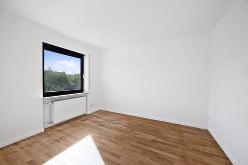 Zimmer 1 - 1. OG - Reihenmittelhaus mit 93,00 m² in München zur Miete