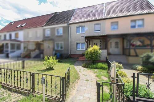 Frontansicht (2) - 3 Zimmer Reihenmittelhaus zum Kaufen in Goldberg