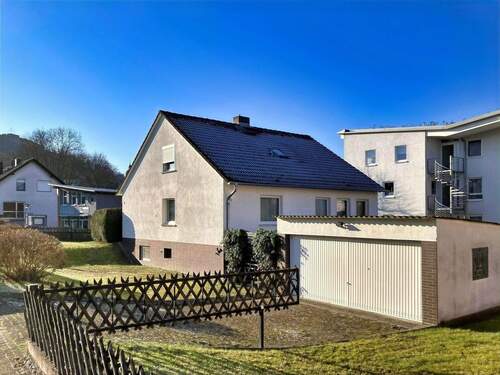 Außenansicht - 6 Zimmer Einfamilienhaus zur Miete in Gudensberg