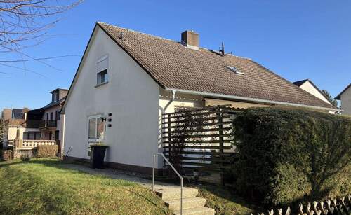 Hauseingangsbereich - 6 Zimmer Einfamilienhaus in Gudensberg